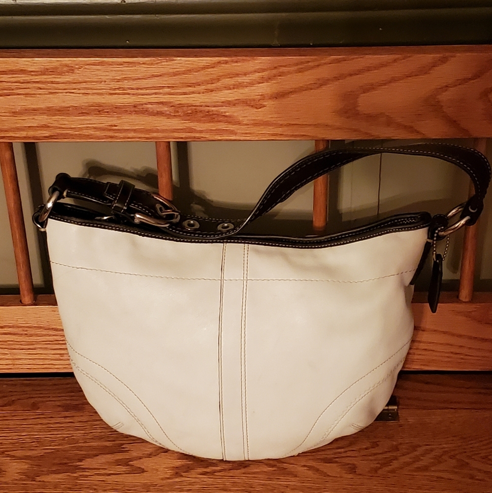 Coach Ivory Soft Leather Large Hobo Shoulder Bag - Picture 4 of 14